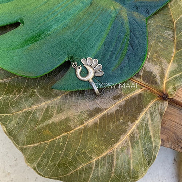 Big Peacock Nose Clip-on